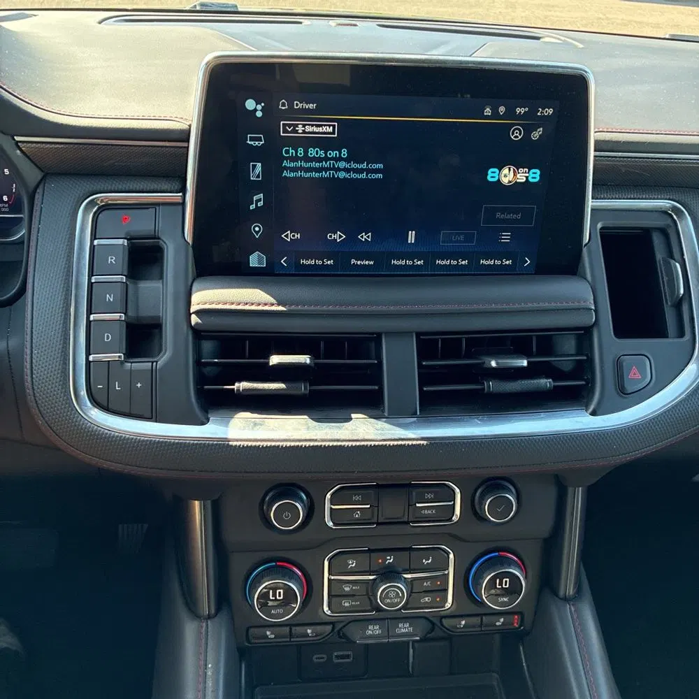 2024 Chevrolet Suburban RST