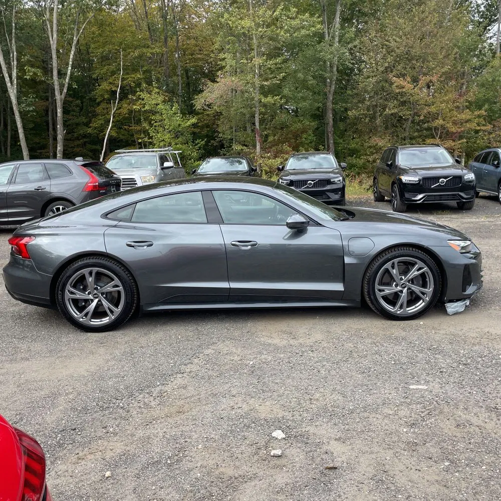 2023 Audi e-tron GT Premium Plus