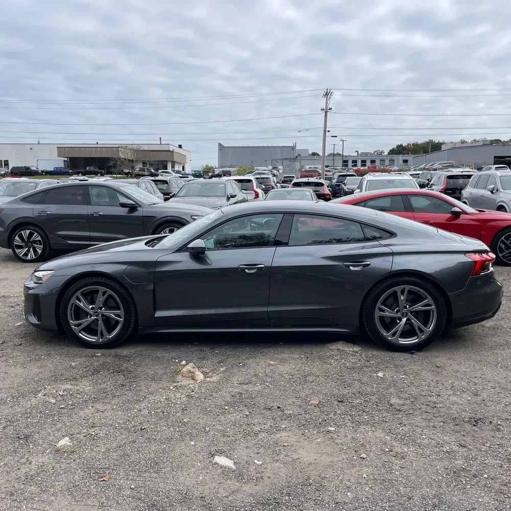 2023 Audi e-tron GT Premium Plus