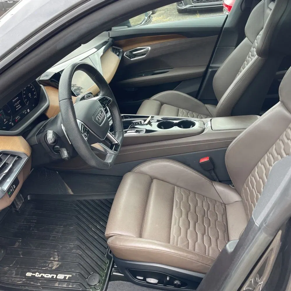 2023 Audi e-tron GT Premium Plus