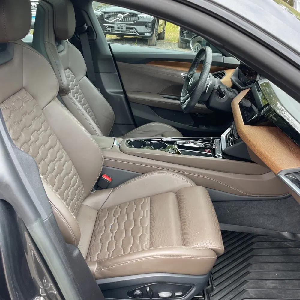 2023 Audi e-tron GT Premium Plus