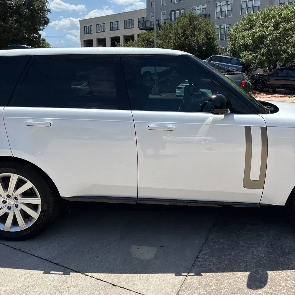 2024 Land Rover Range Rover SE P400
