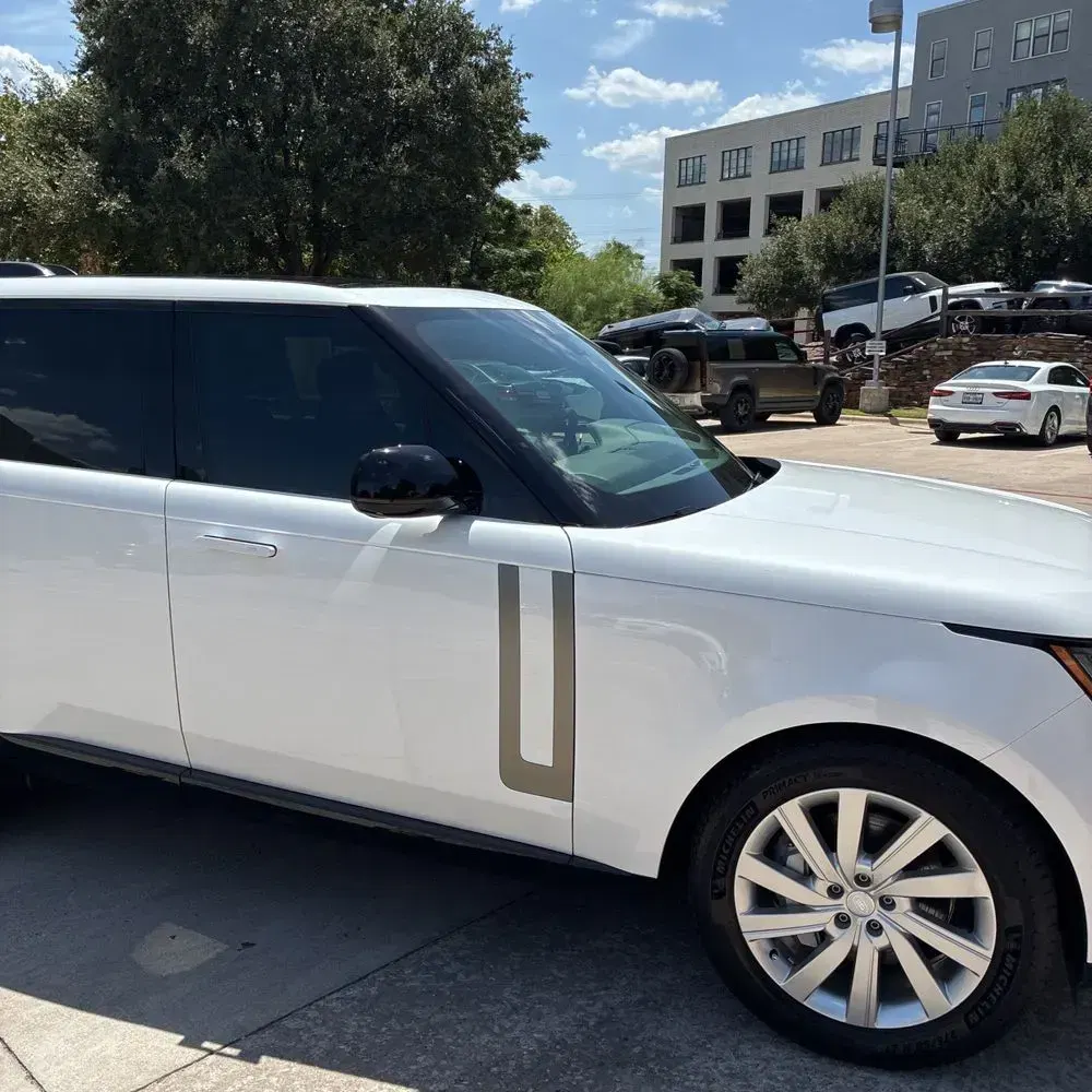 2024 Land Rover Range Rover SE P400