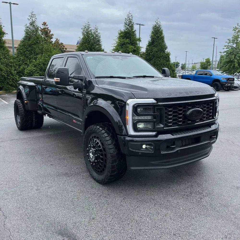 2025 Ford F450SD Platinum