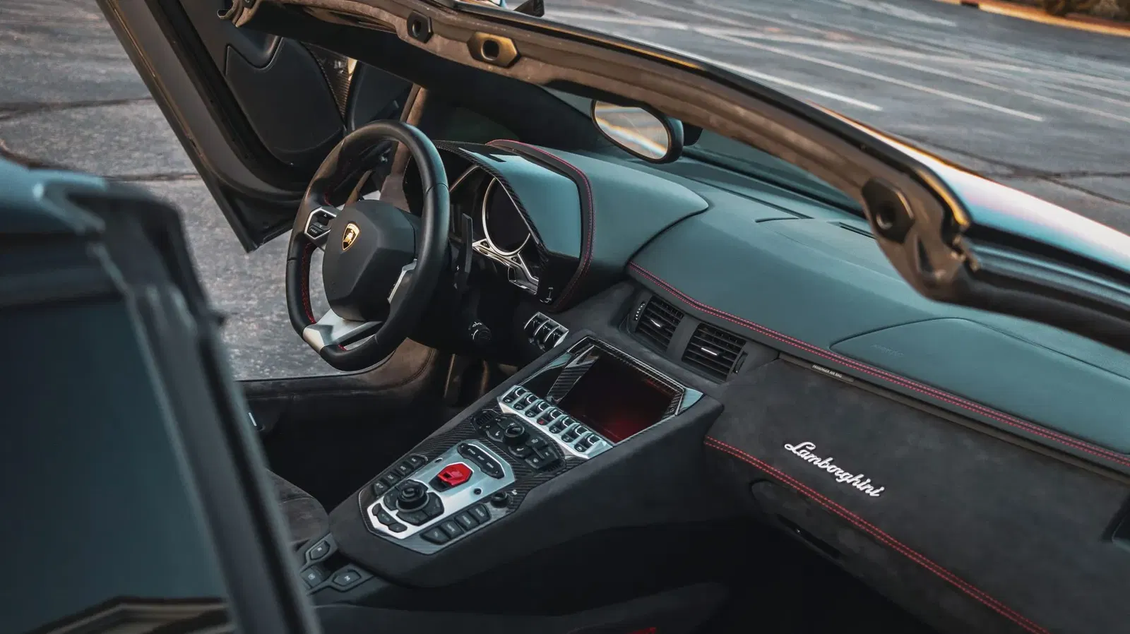 2016 Lamborghini Aventador LP700-4 Pirelli Edition Roadster