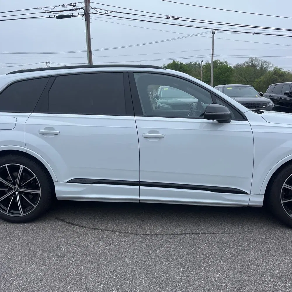 2023 Audi SQ7 Premium Plus