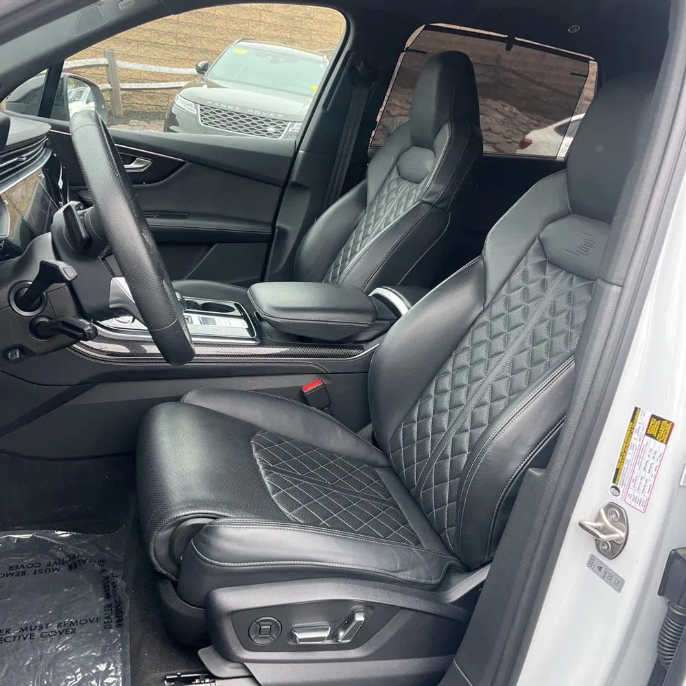 2023 Audi SQ7 Premium Plus