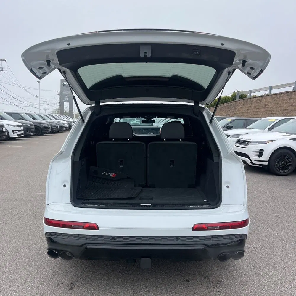 2023 Audi SQ7 Premium Plus
