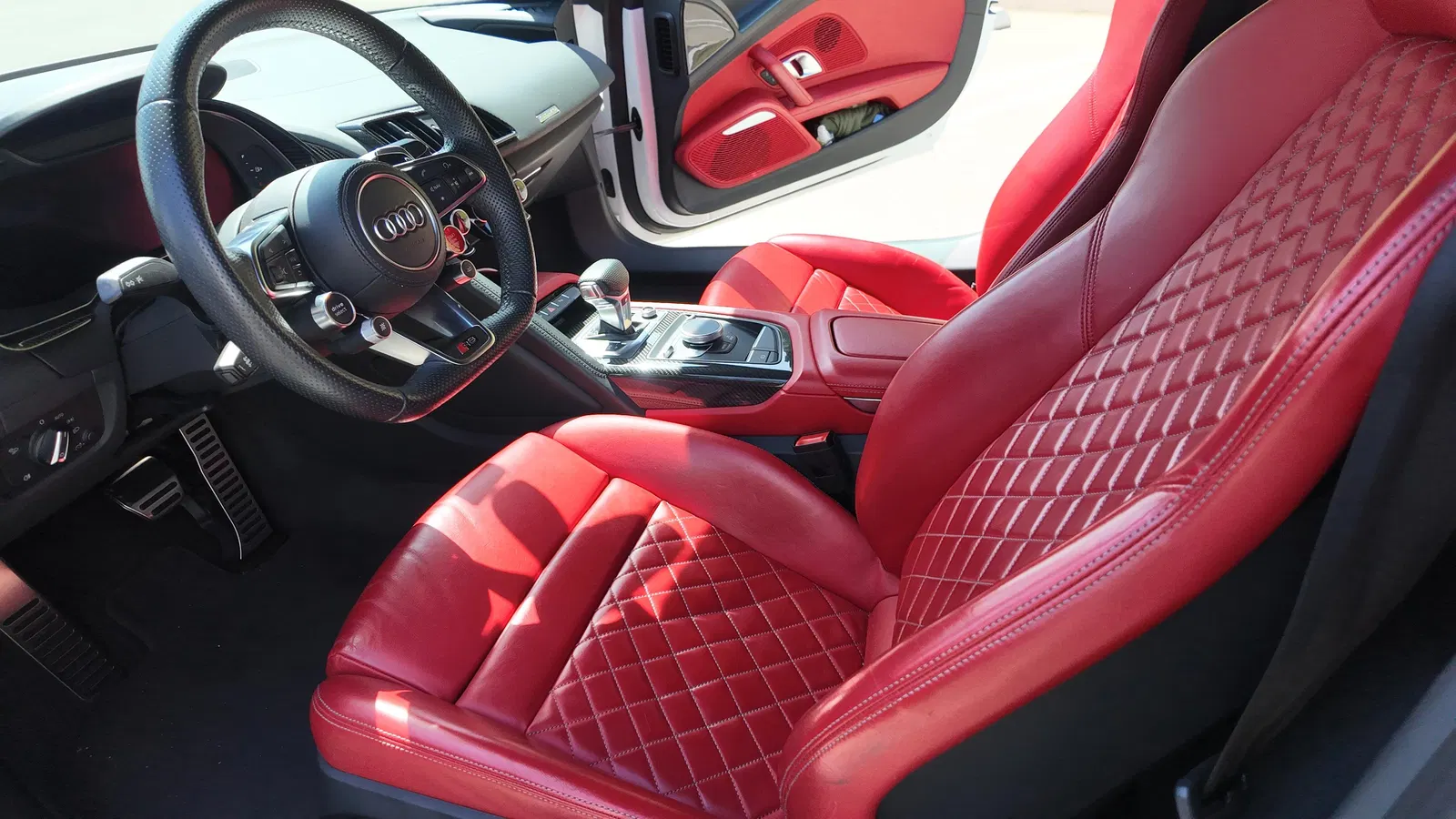 2020 Audi R8 V10 Performance Coupe - 602-hp V10, AWD, Express Red Interior, Carbon Exterior and Interior packages