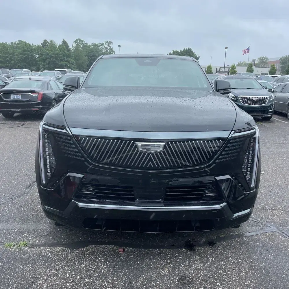 2025 Cadillac Escalade IQ Sport 2