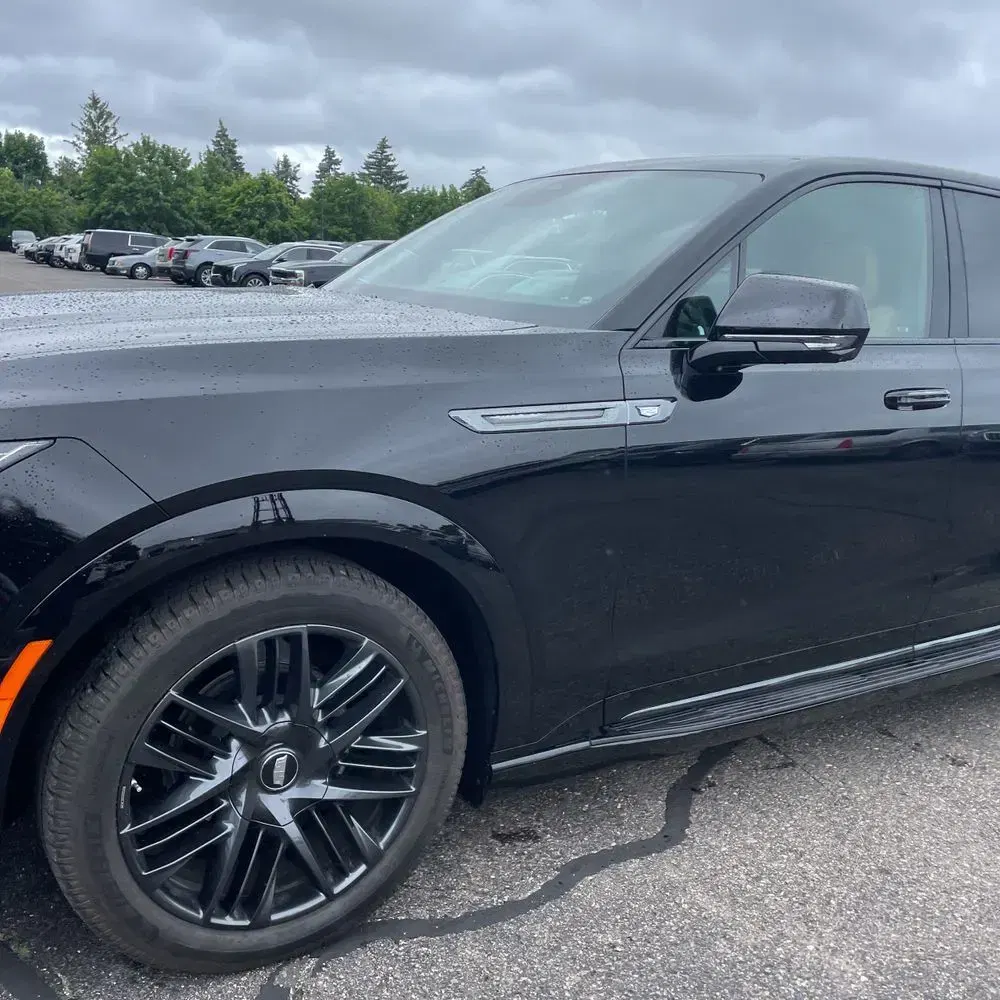 2025 Cadillac Escalade IQ Sport 2