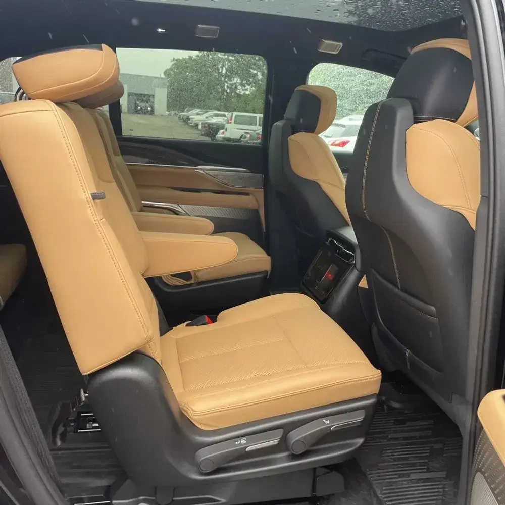 2025 Cadillac Escalade IQ Sport 2