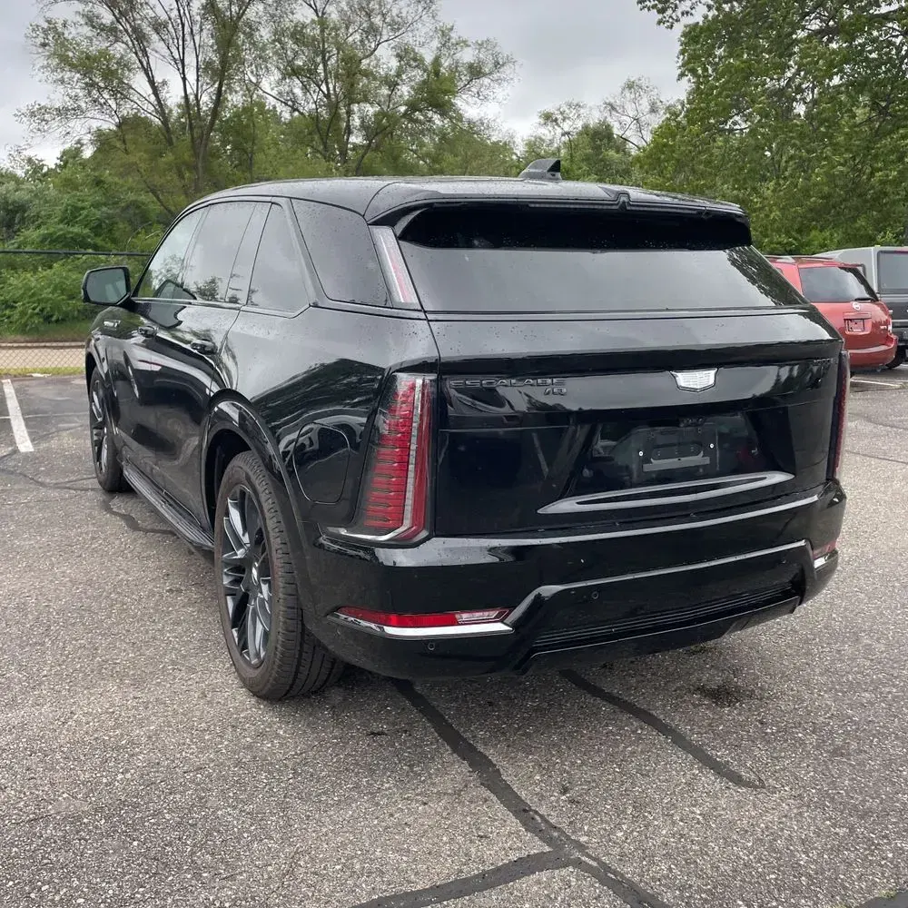 2025 Cadillac Escalade IQ Sport 2