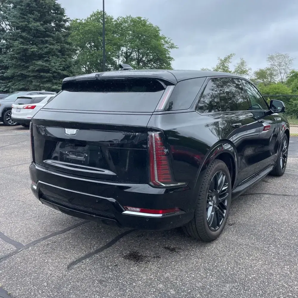 2025 Cadillac Escalade IQ Sport 2
