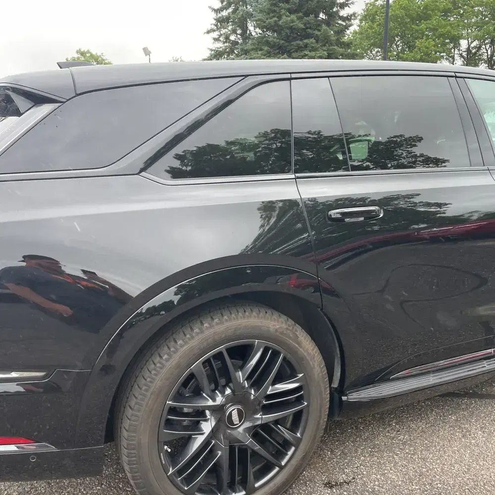 2025 Cadillac Escalade IQ Sport 2