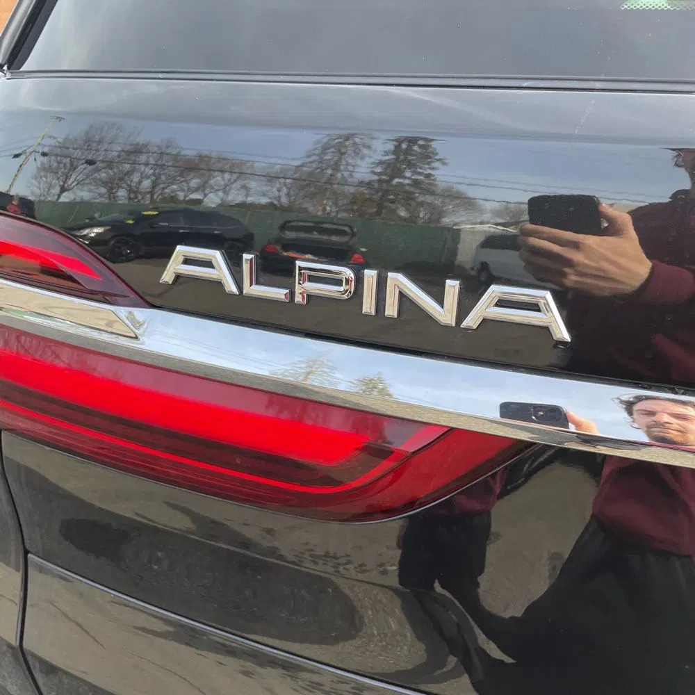 2022 BMW X7 ALPINA XB7
