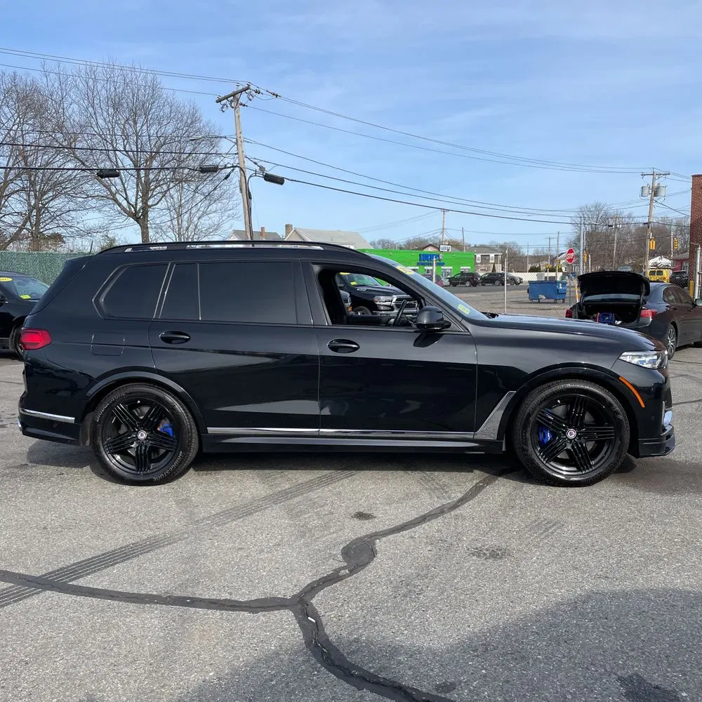 2022 BMW X7 ALPINA XB7
