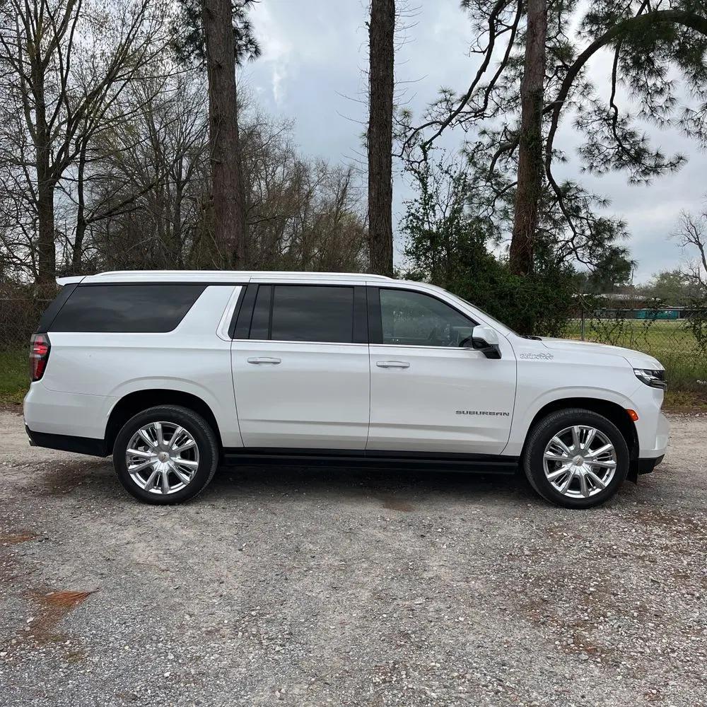 2023 Chevrolet Suburban High Country