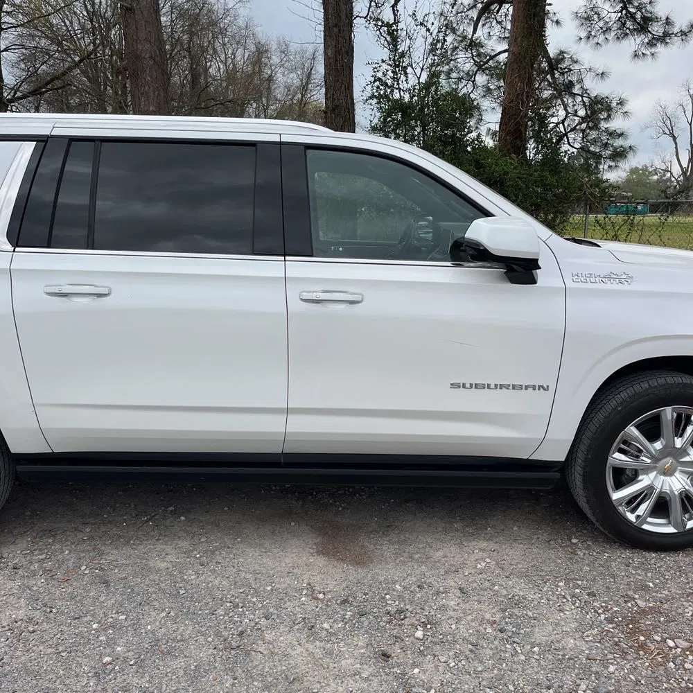 2023 Chevrolet Suburban High Country
