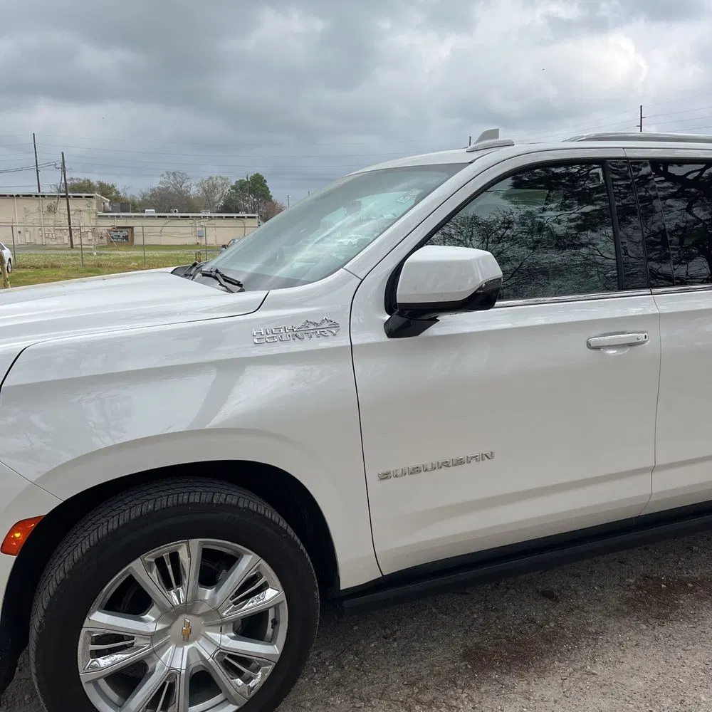 2023 Chevrolet Suburban High Country