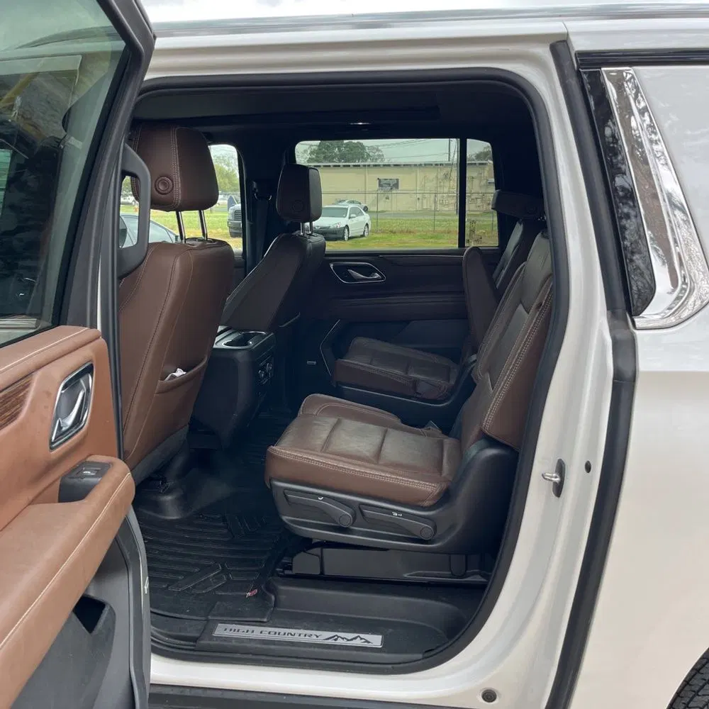 2023 Chevrolet Suburban High Country