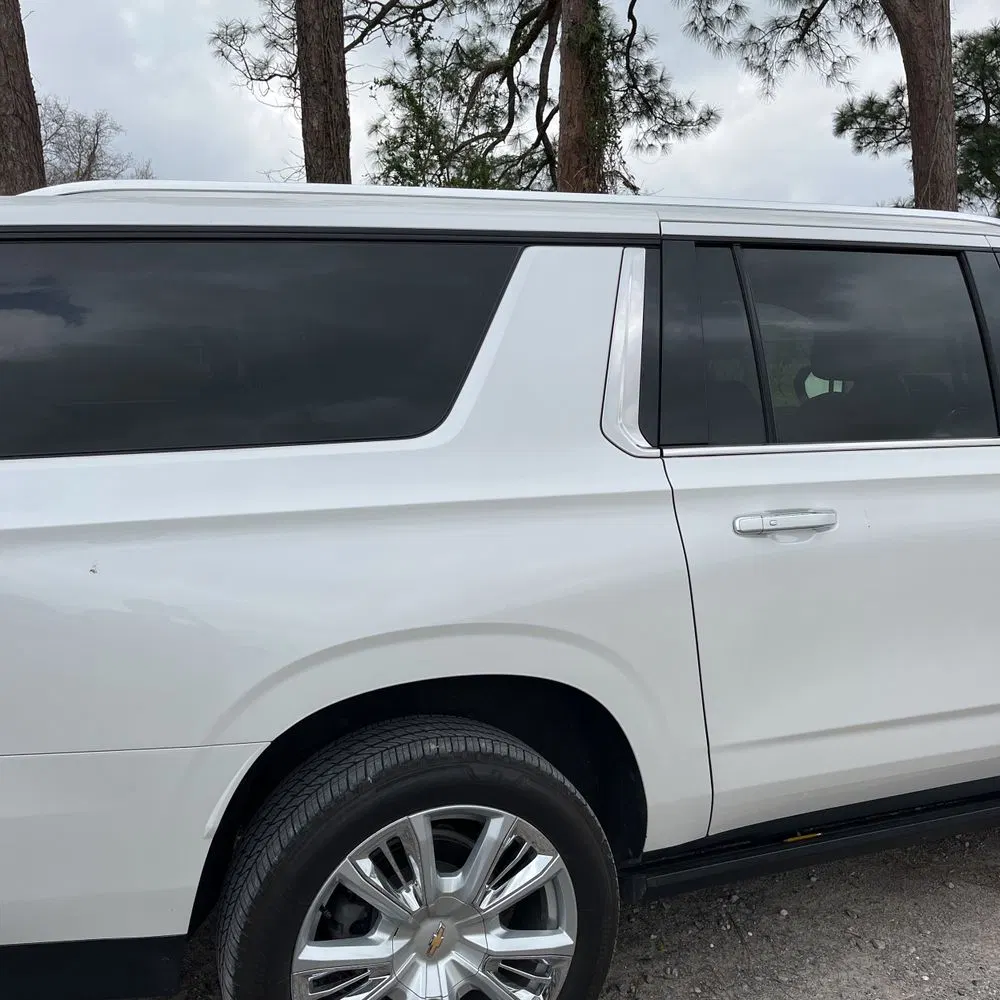 2023 Chevrolet Suburban High Country