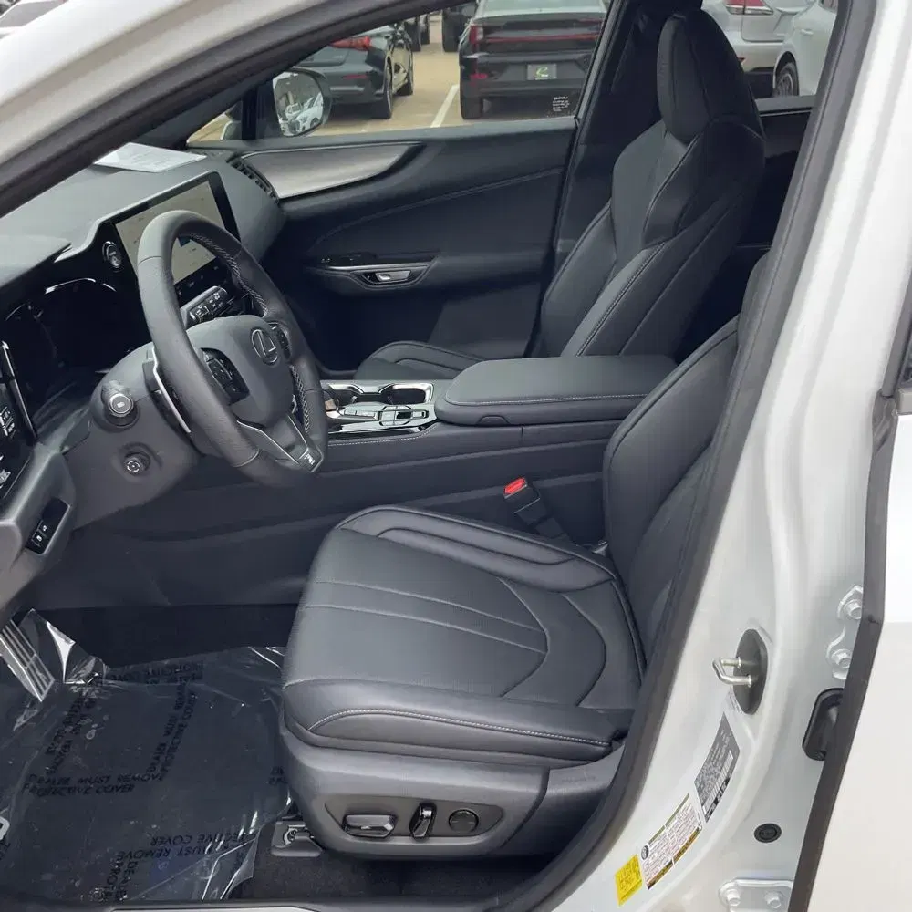 2025 Lexus NX 450h+ F SPORT Handling