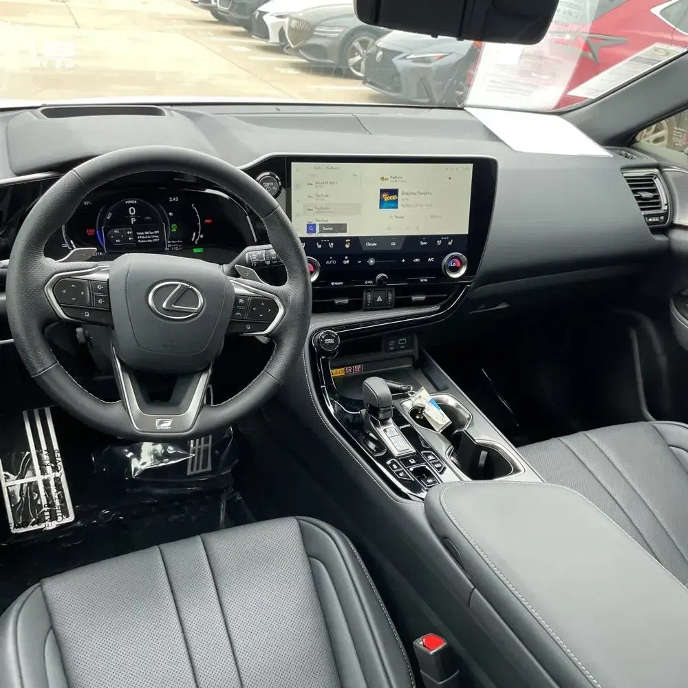 2025 Lexus NX 450h+ F SPORT Handling