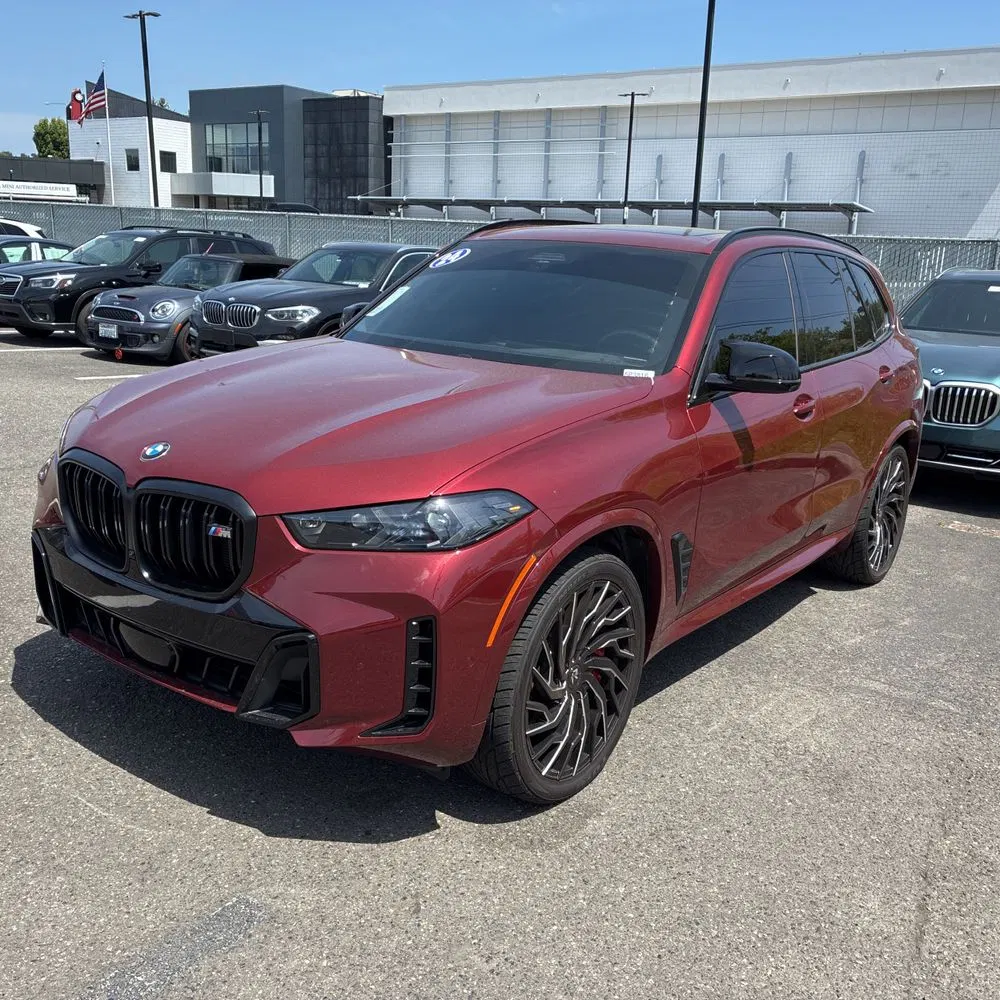 2024 BMW X5 M60i