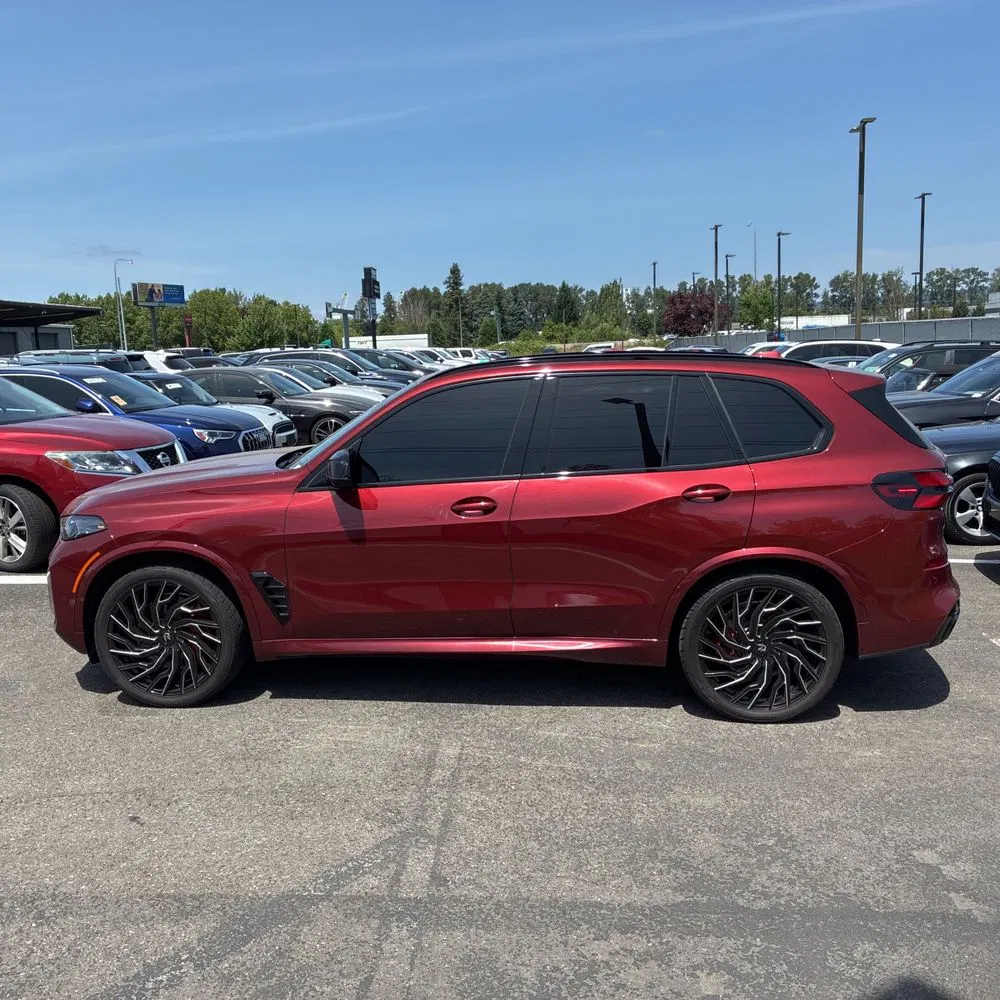 2024 BMW X5 M60i