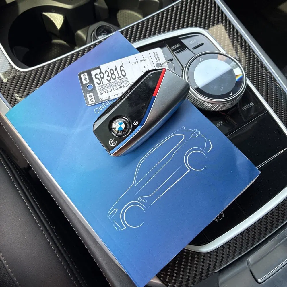 2024 BMW X5 M60i