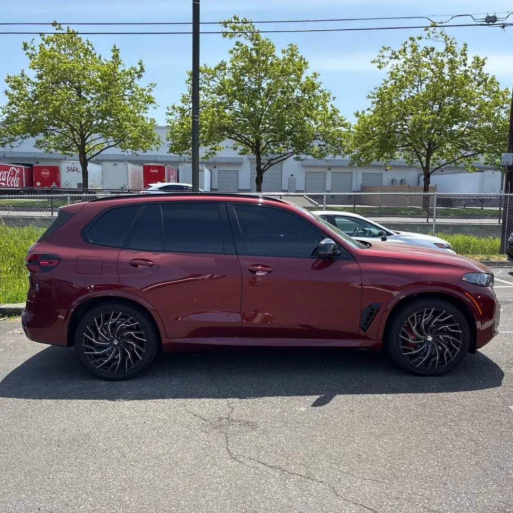 2024 BMW X5 M60i