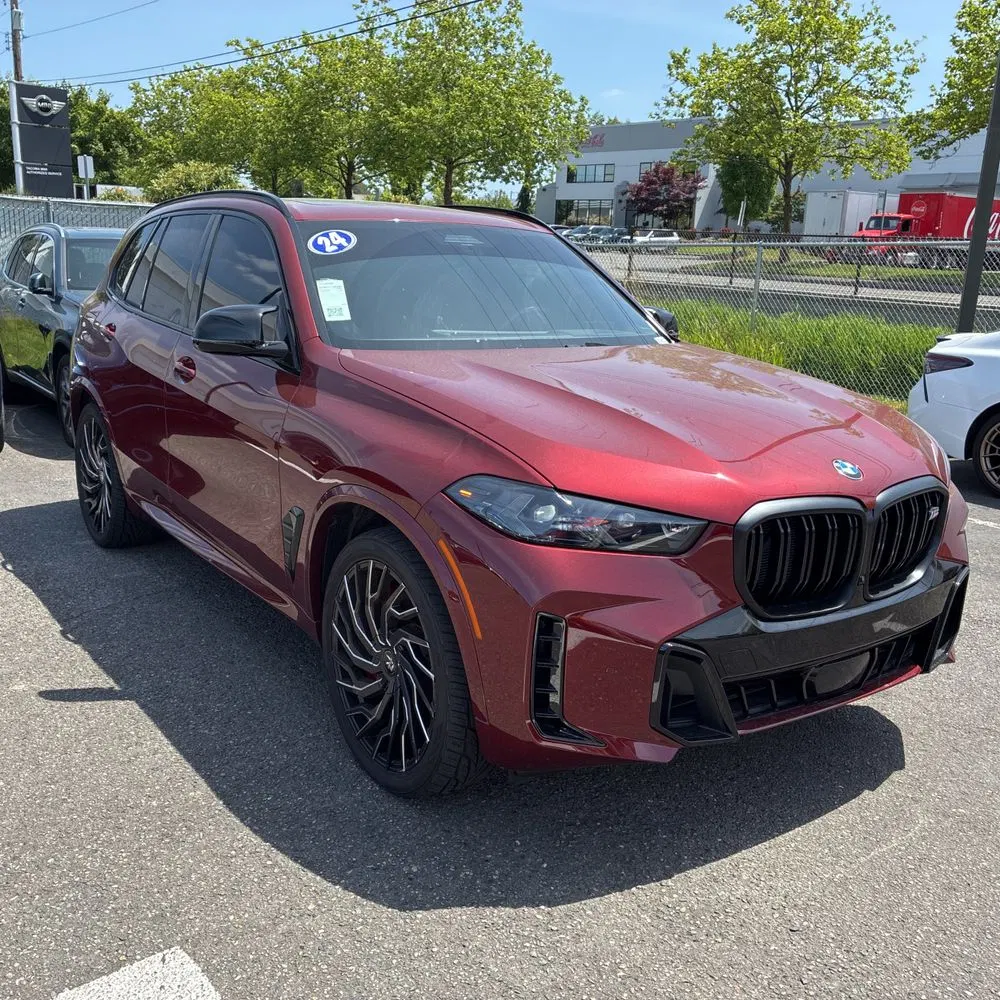 2024 BMW X5 M60i