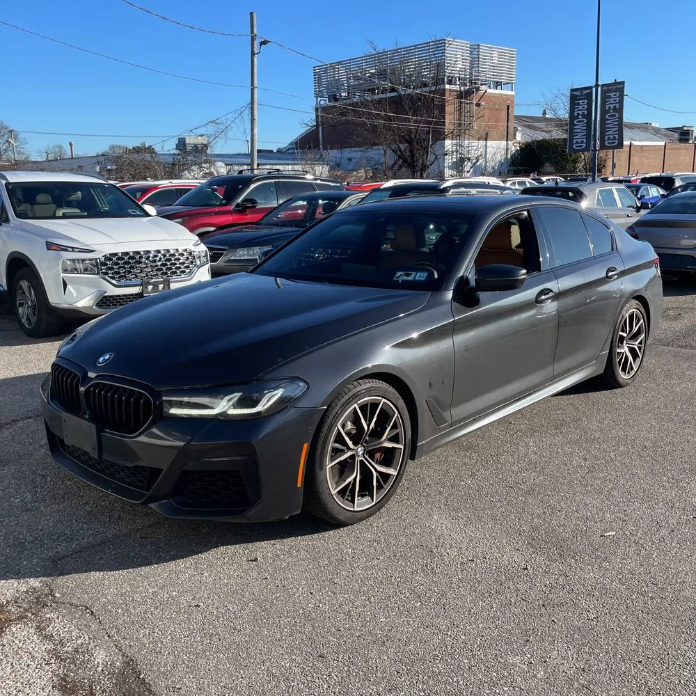 2022 BMW 5-Series M550xi