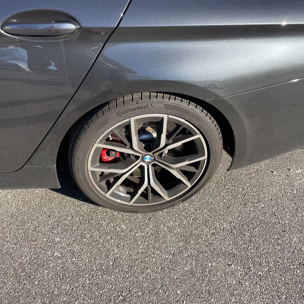 2022 BMW 5-Series M550xi