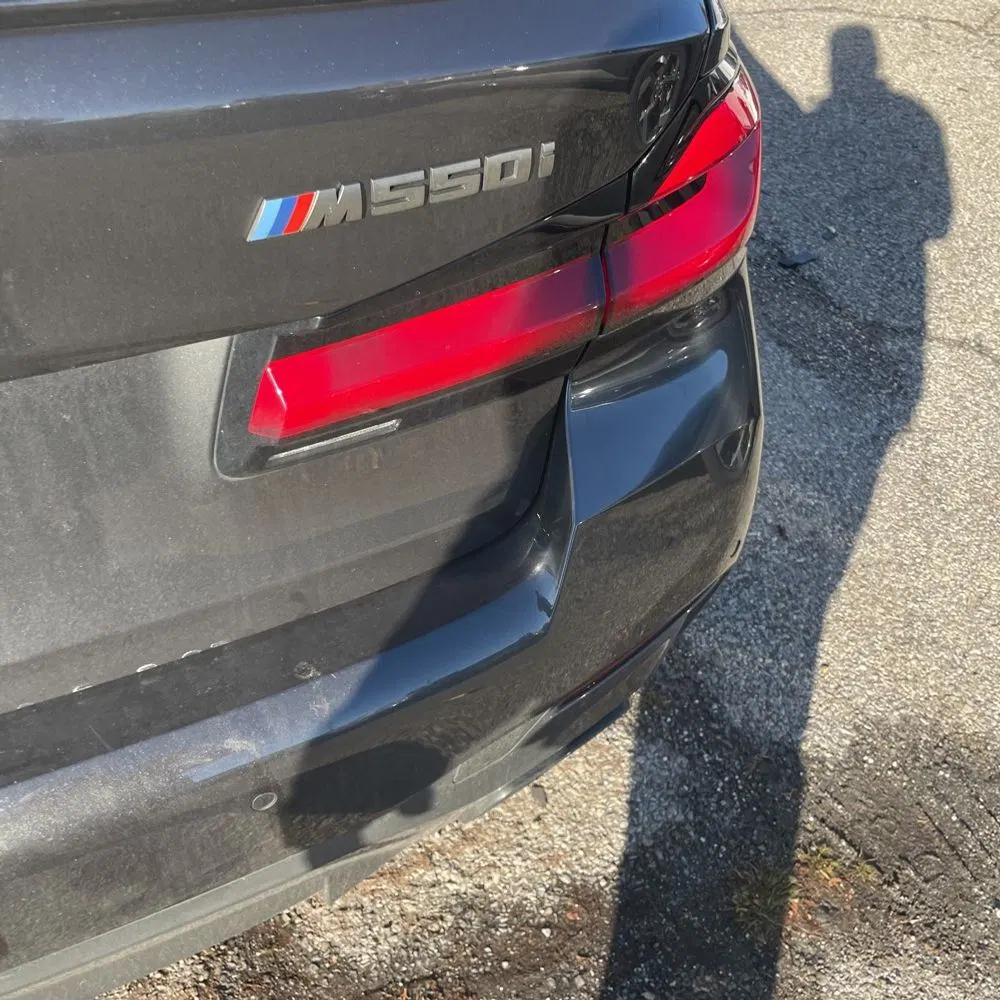 2022 BMW 5-Series M550xi