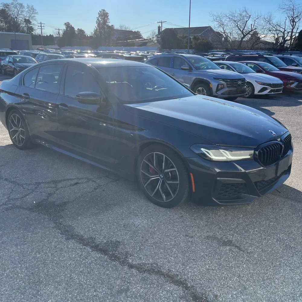 2022 BMW 5-Series M550xi