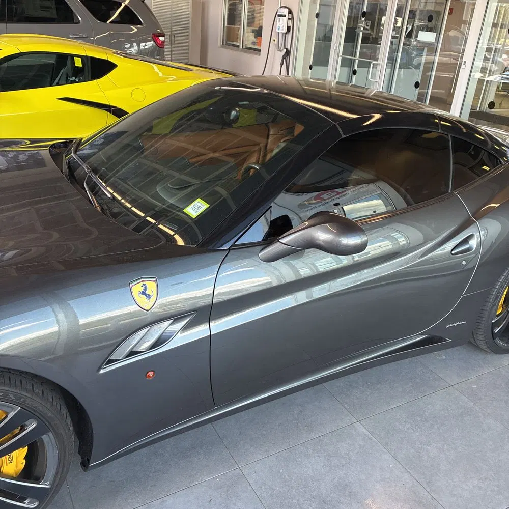 2010 Ferrari California Base 2D Convertible
