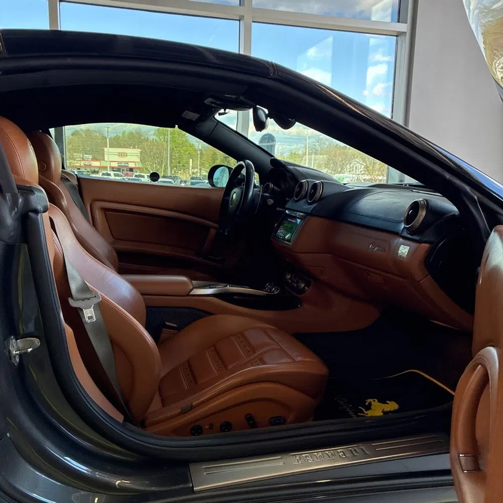 2010 Ferrari California Base 2D Convertible