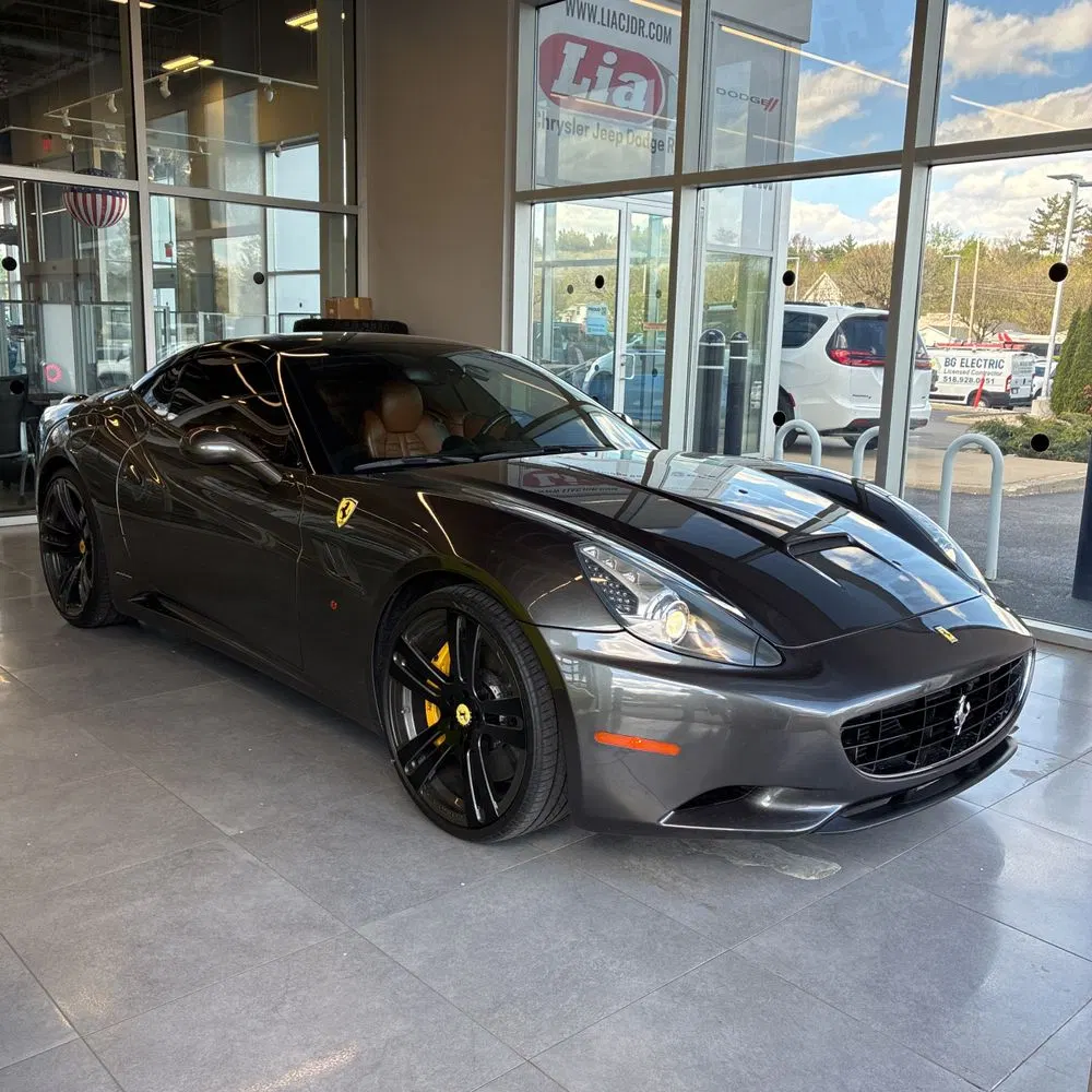 2010 Ferrari California Base 2D Convertible