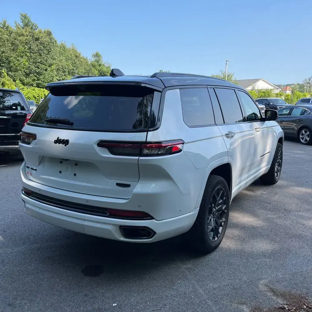 2023 Jeep Grand Cherokee L Summit Reserve