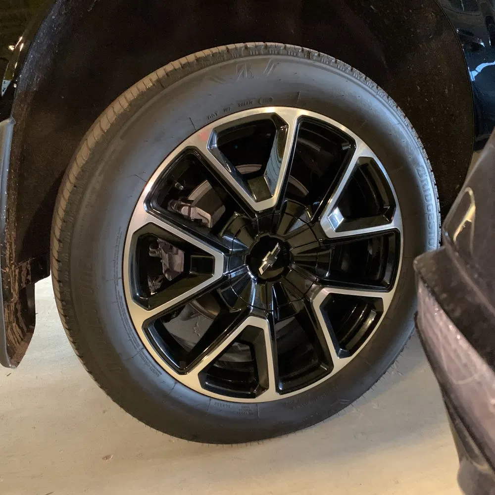2024 Chevrolet Suburban RST