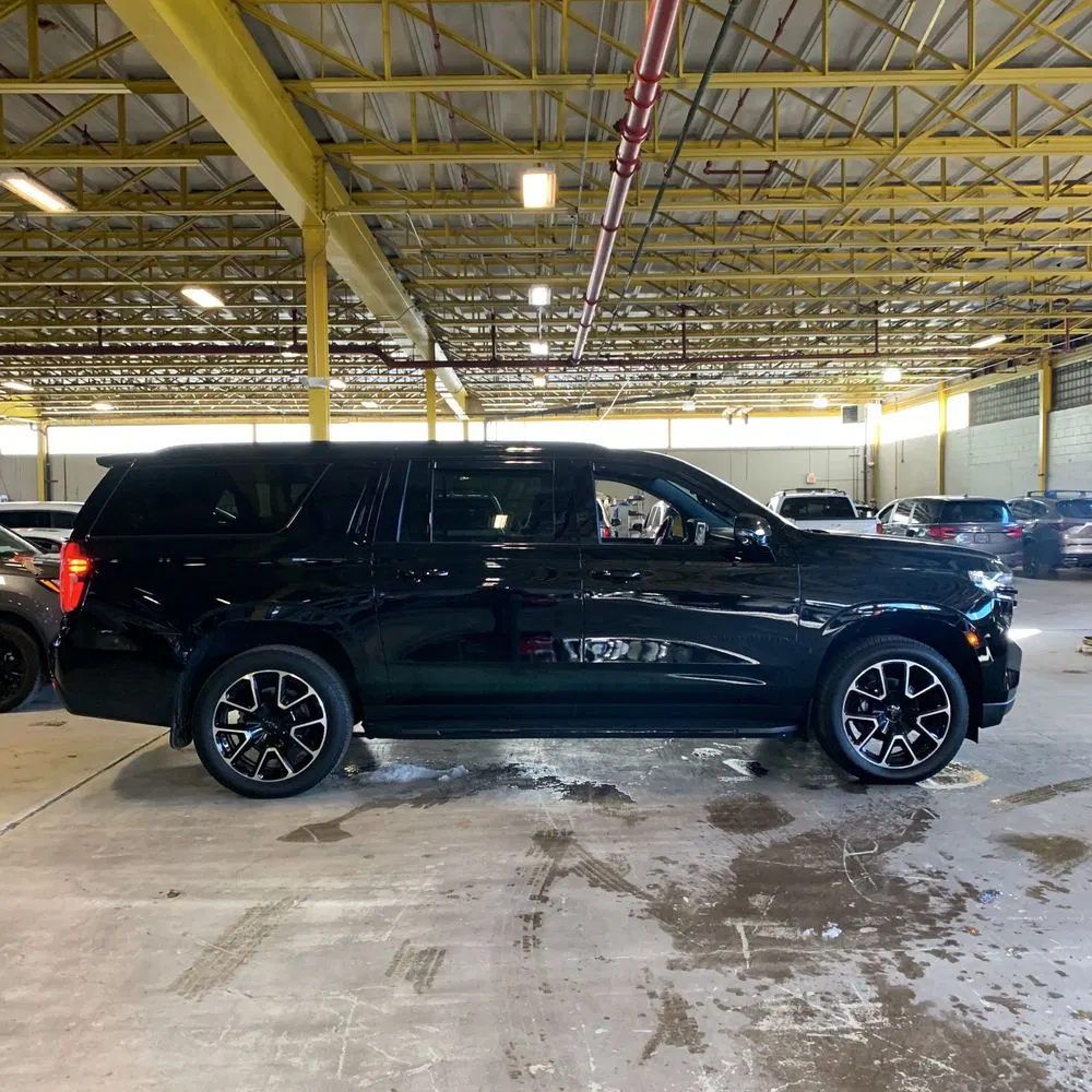 2024 Chevrolet Suburban RST
