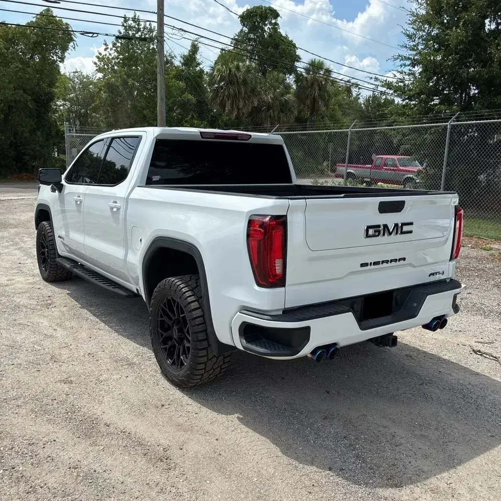 2022 GMC Sierra 1500 AT4