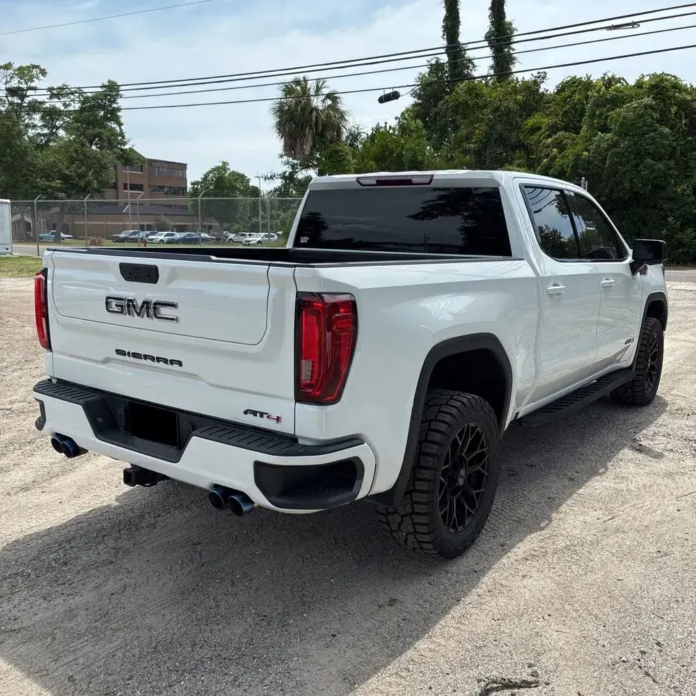 2022 GMC Sierra 1500 AT4