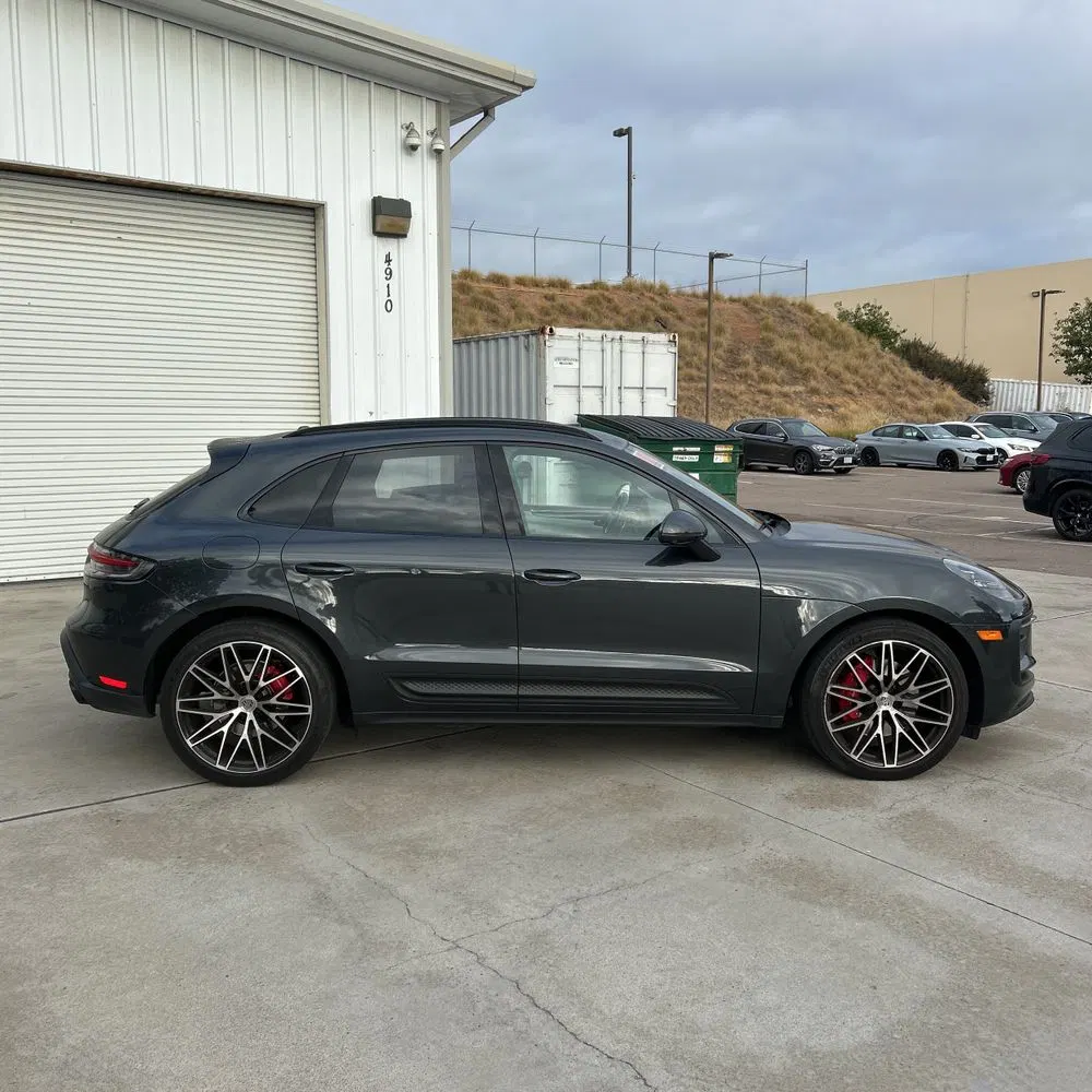 2022 Porsche Macan S