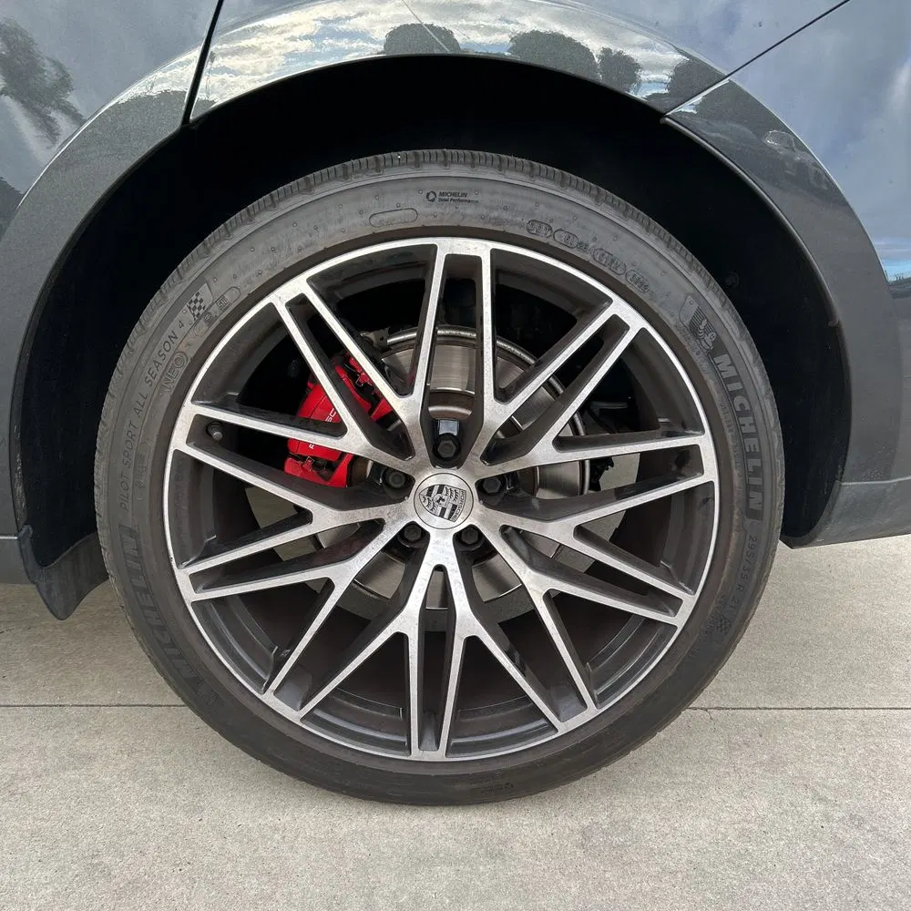 2022 Porsche Macan S