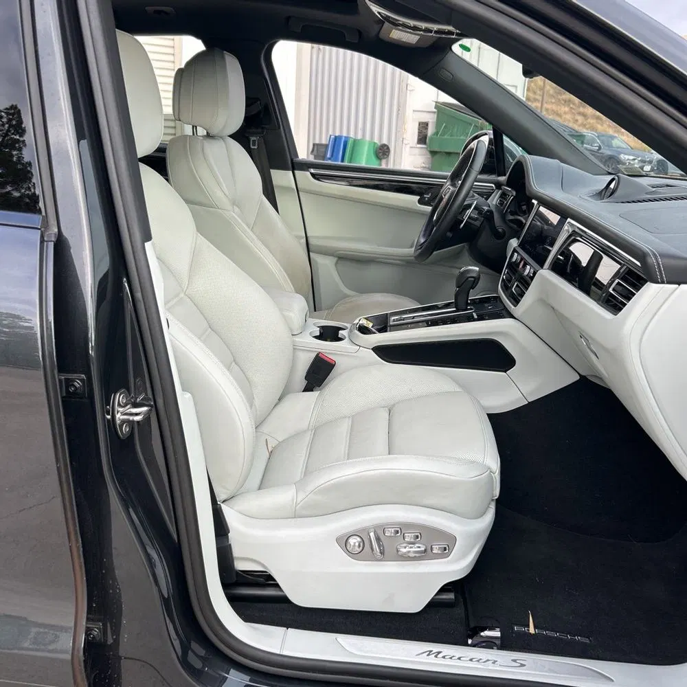 2022 Porsche Macan S