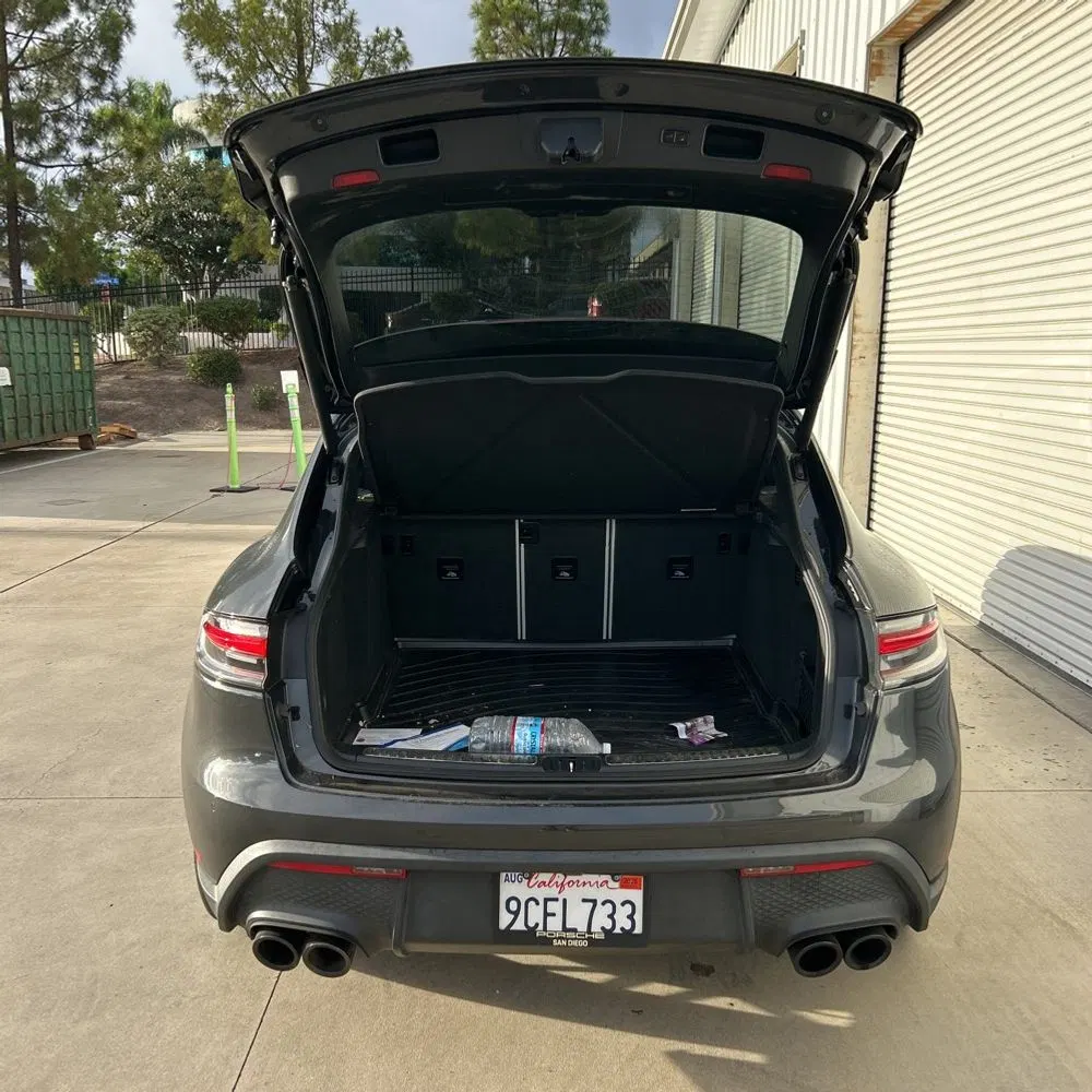 2022 Porsche Macan S