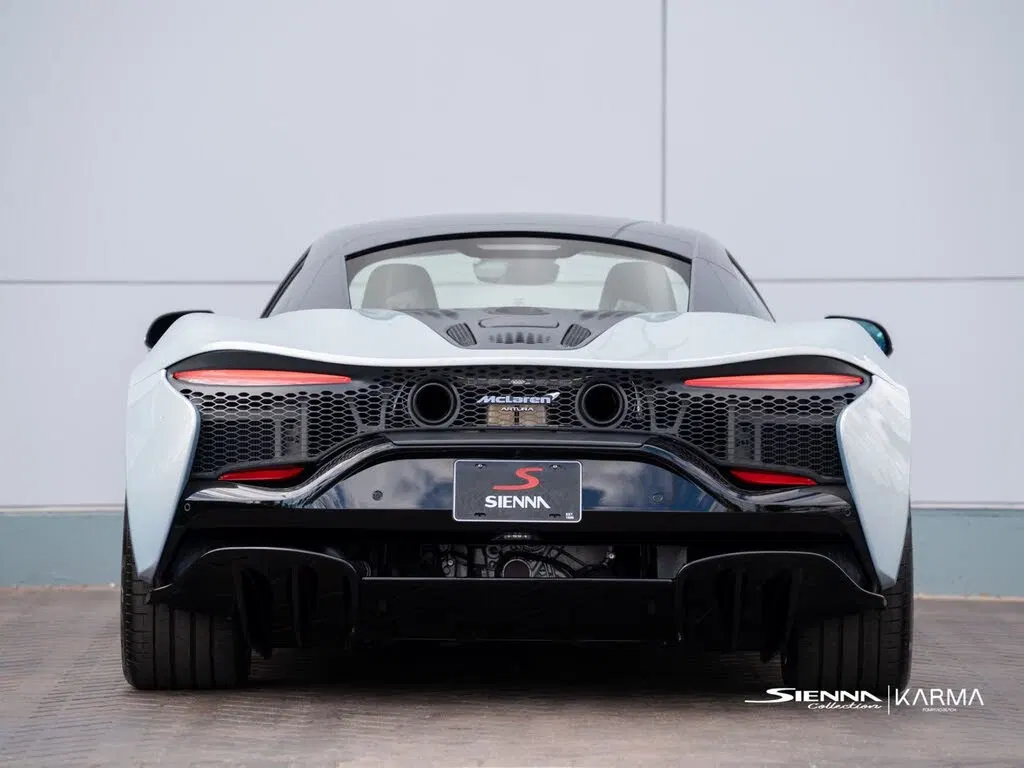 2023 McLaren Artura RWD